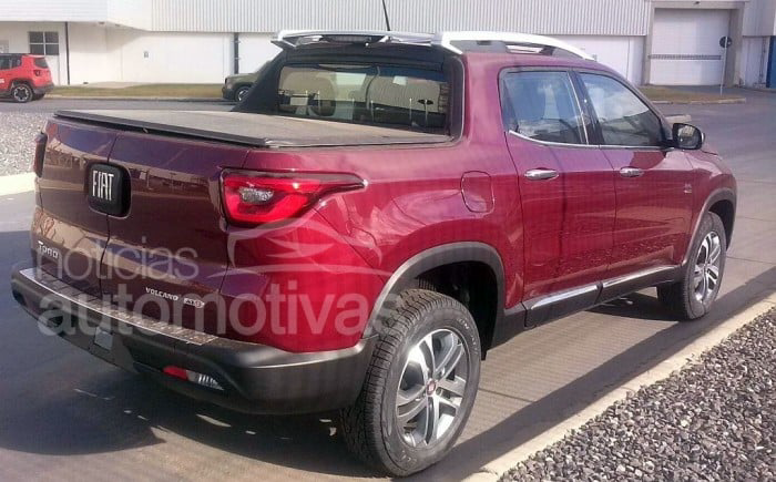 fiat-toro-volcano-4x4-1-700x435.jpg