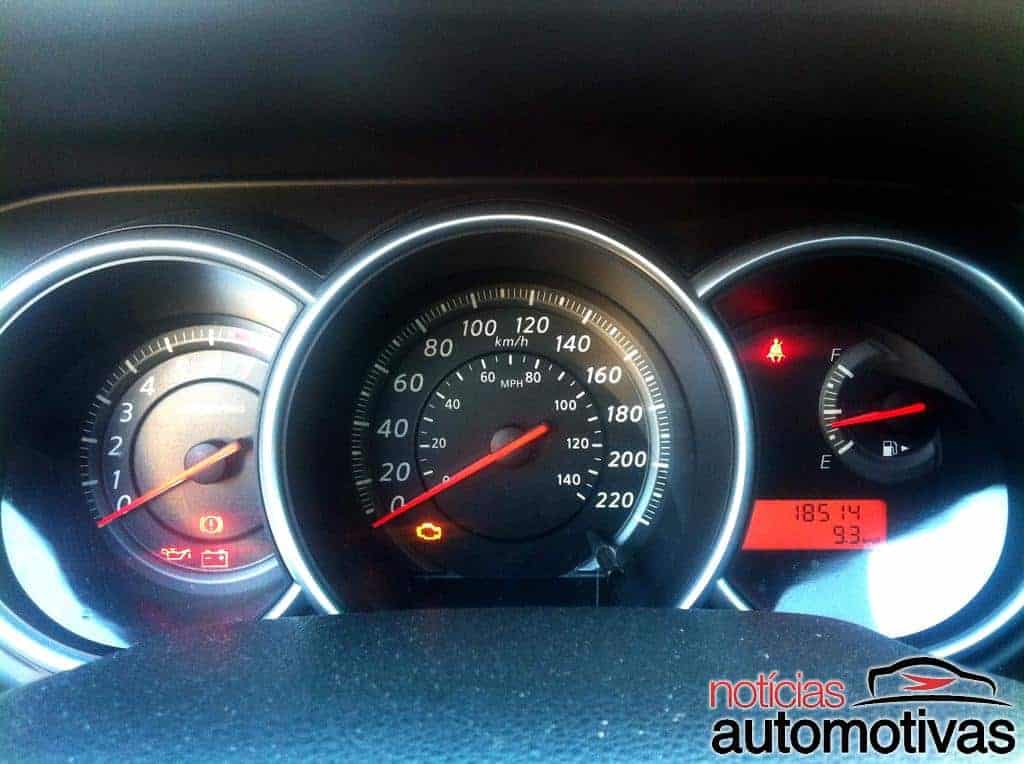 Nissan tiida opiniao #6