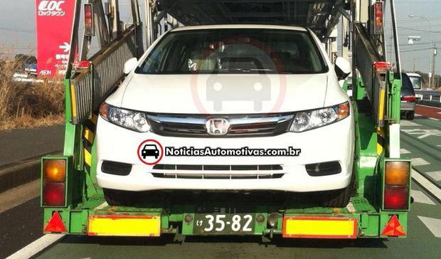 novo civic 2012 exclusivo japao 1 Exclusivo: Novo Civic 2012 em cegonha no Japão