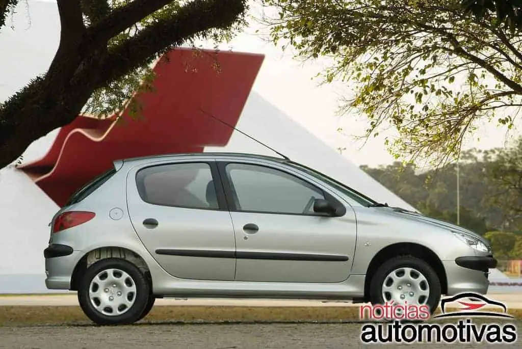peugeot-206-brasil-25 Peugeot 206: história do hatch que cativou pelo visual e modernidade