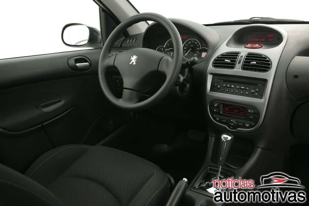 peugeot-206-brasil-8 Peugeot 206: história do hatch que cativou pelo visual e modernidade