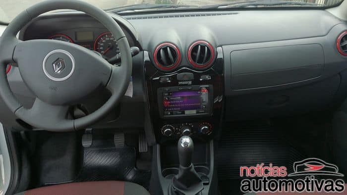 [Imagem: renault-sandero-stepway-2014-branco-5-700x394.jpg]