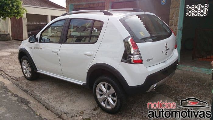 [Imagem: renault-sandero-stepway-2014-branco-7-700x394.jpg]