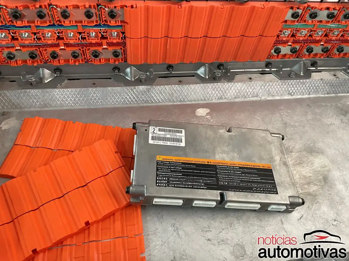 bateria-kangoo-eletrico Coreanos criam bateria para EVs que apaga incêndios sozinha, e mantém mais de 85% da capacidade após 1.000 recargas