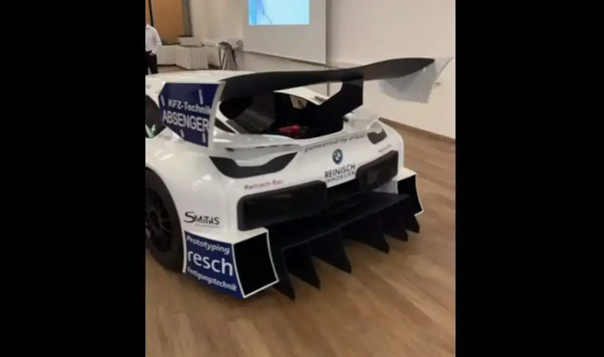 bmw i8 16 cilindros 3 bmw i8 16 cilindros 3