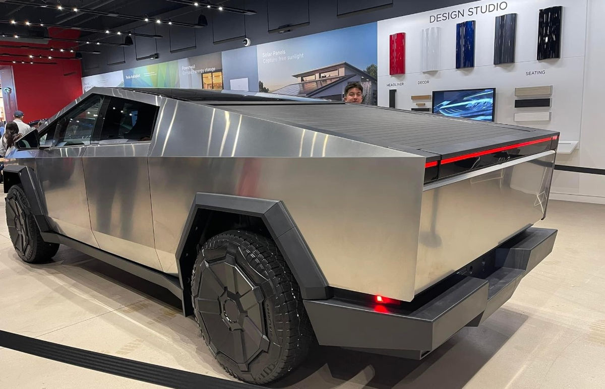 cybertruck shopping 2 cybertruck shopping 2