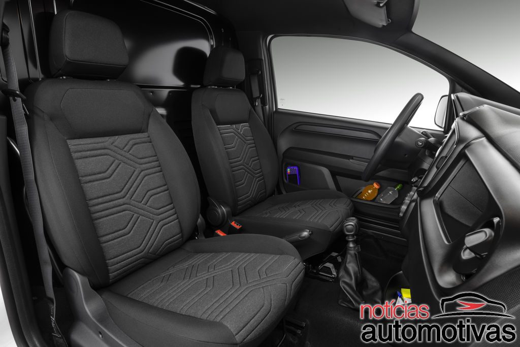 fiat nova fiorino 2022 18