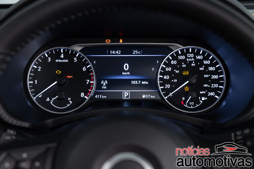 nissan sentra exclusive 2024 4