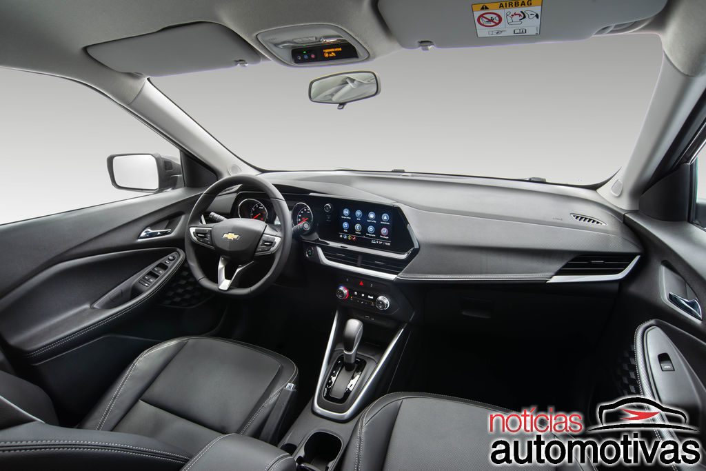 Montana Premier 2024 interior