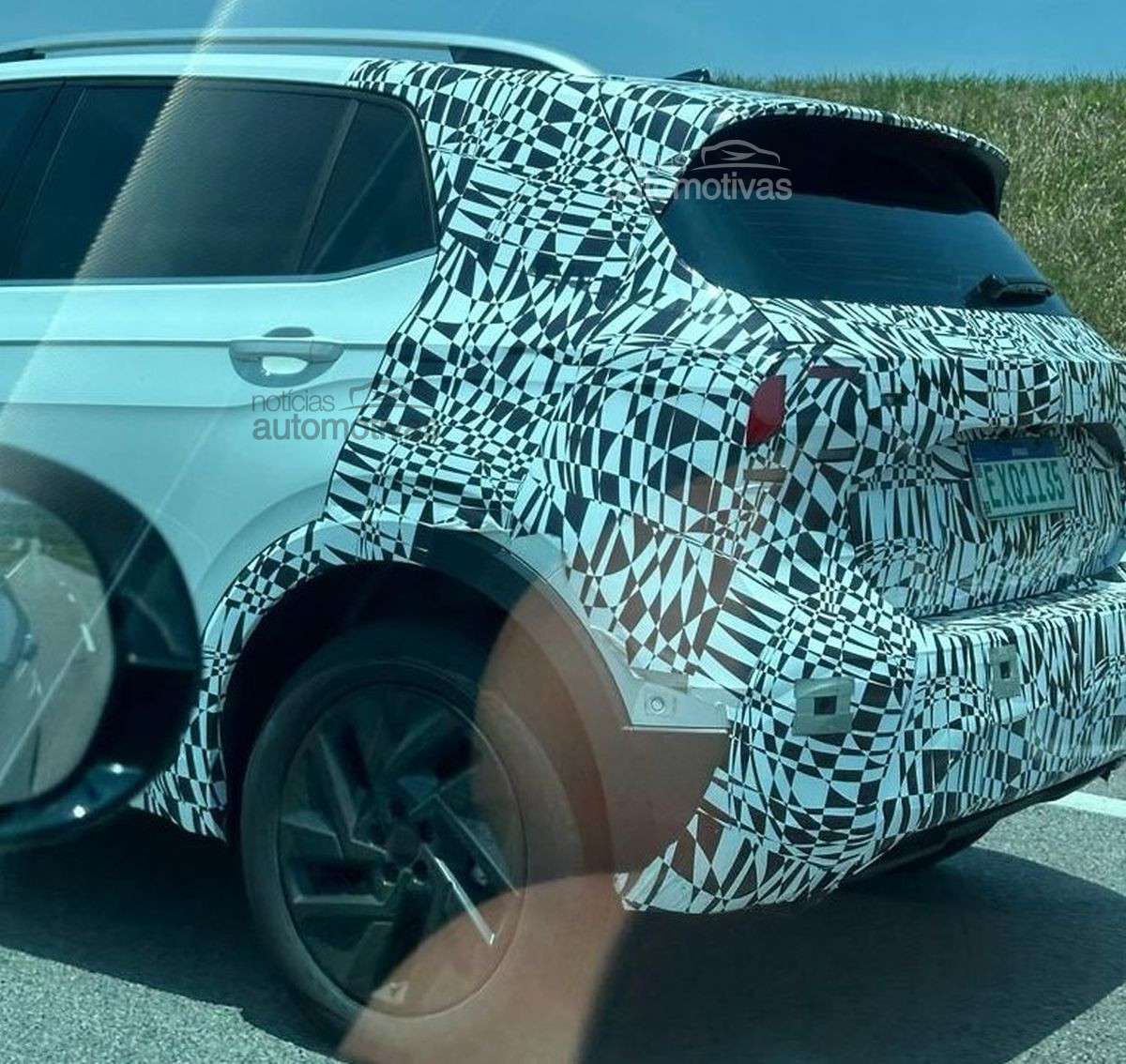 novo t cross flagra 5 novo t cross flagra 5