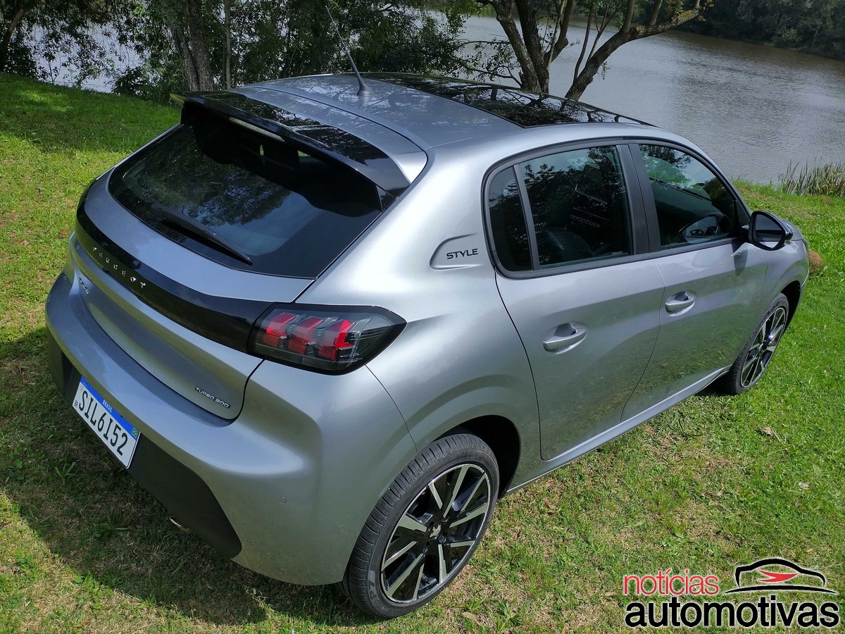 peugeot 208 style 1.0 turbo (5) peugeot 208 style 1.0 turbo (5)