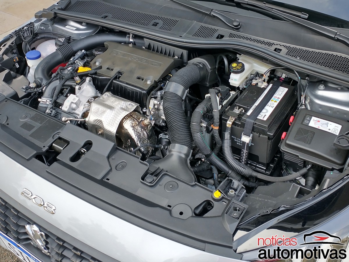 peugeot 208 style 1.0 turbo (8) peugeot 208 style 1.0 turbo (8)