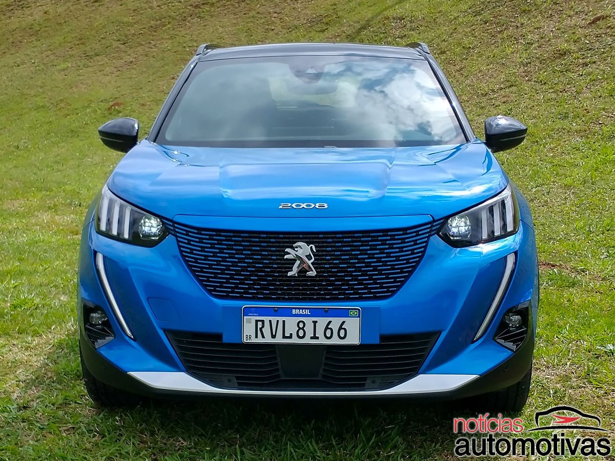 peugeot e 2008 (2) peugeot e 2008 (2)