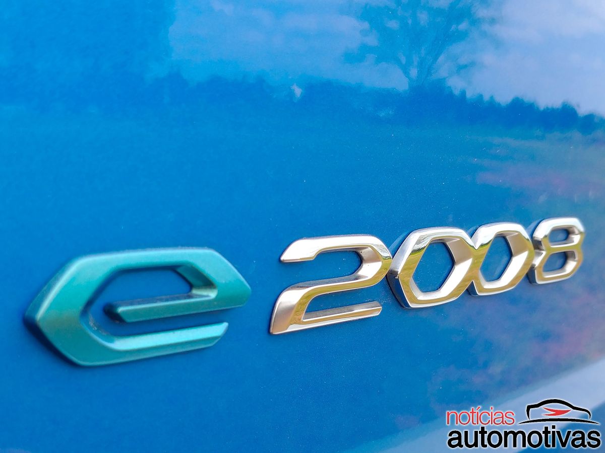 peugeot e 2008 (7) peugeot e 2008 (7)