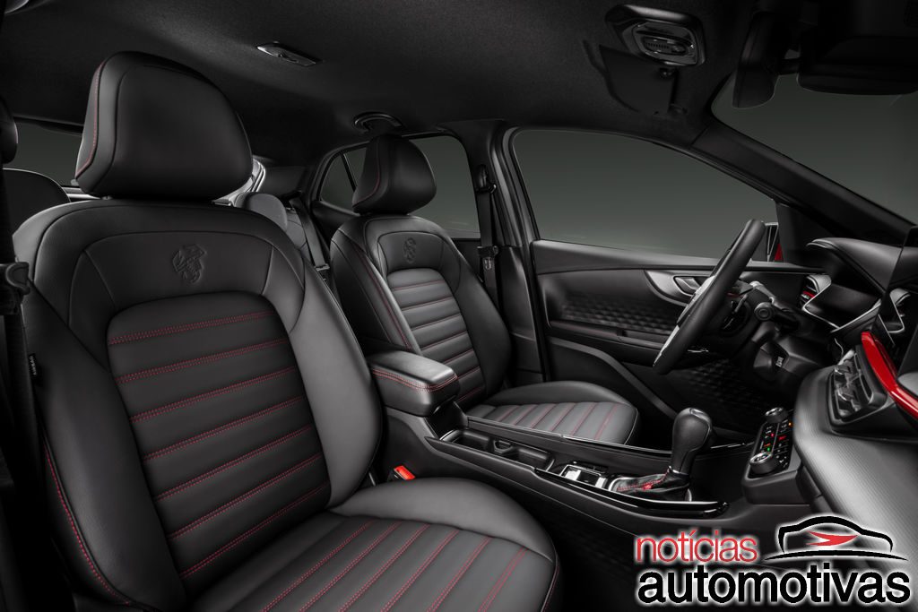 pulse abarth interior 2