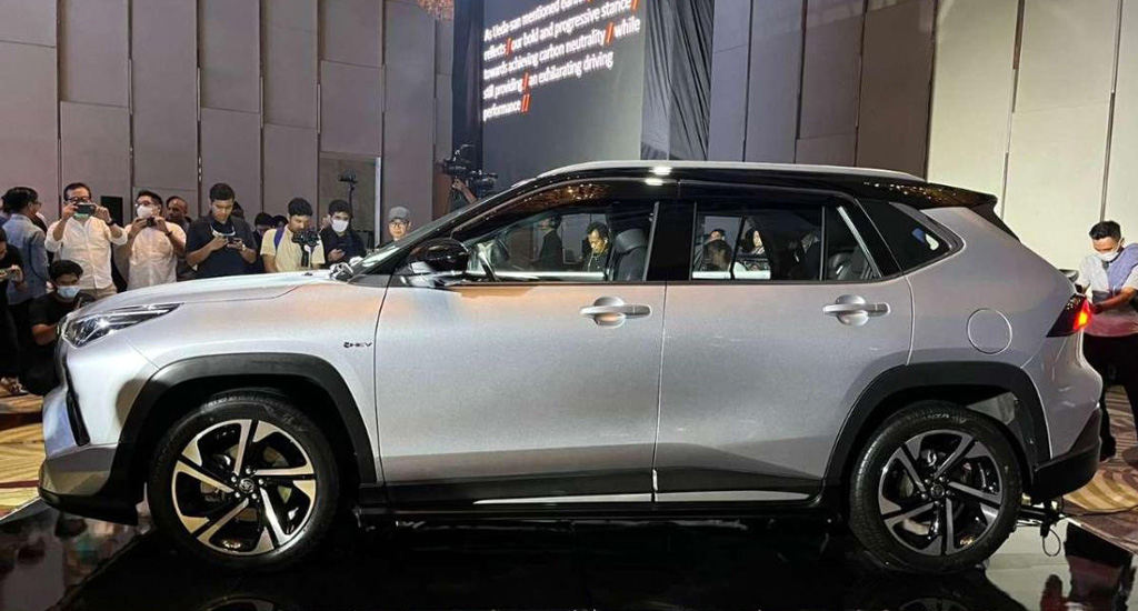 toyota yaris cross asia 2