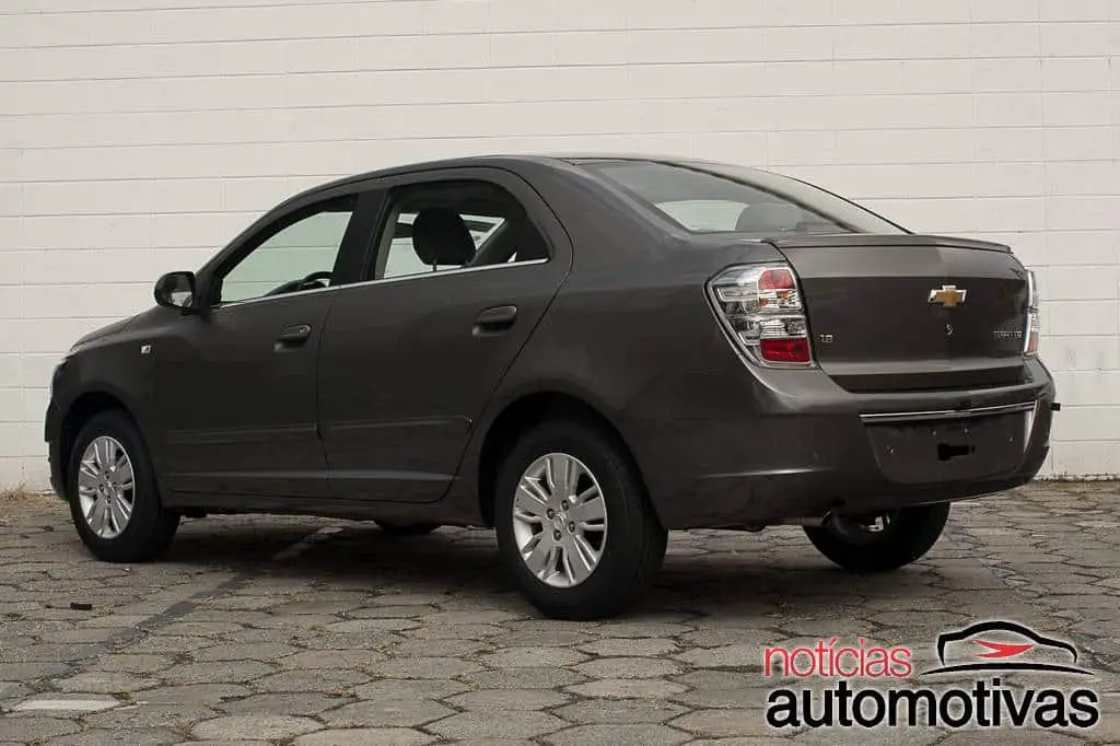 Chevrolet-Cobalt-LTZ-2014-2.jpg