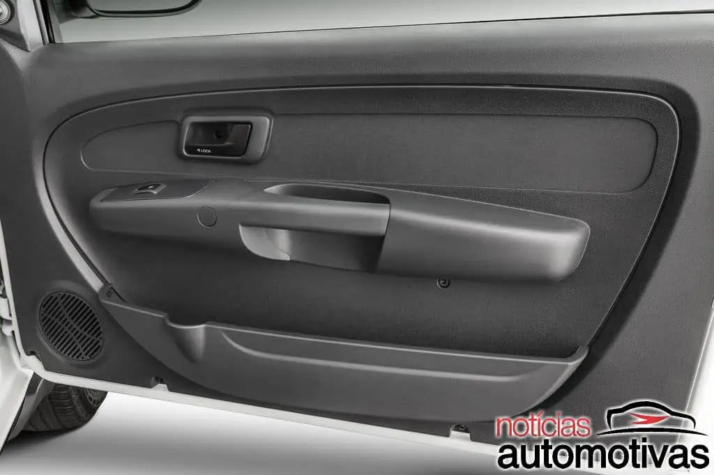 Fiat-Strada-Hard-Working-1.4-CS-2018-5 Fiat-Strada-Hard-Working-1.4-CS-2018-5 Fiat Strada 2018 ganha novos equipamentos; preços variam de R$ 47.250 a R$ 75.490