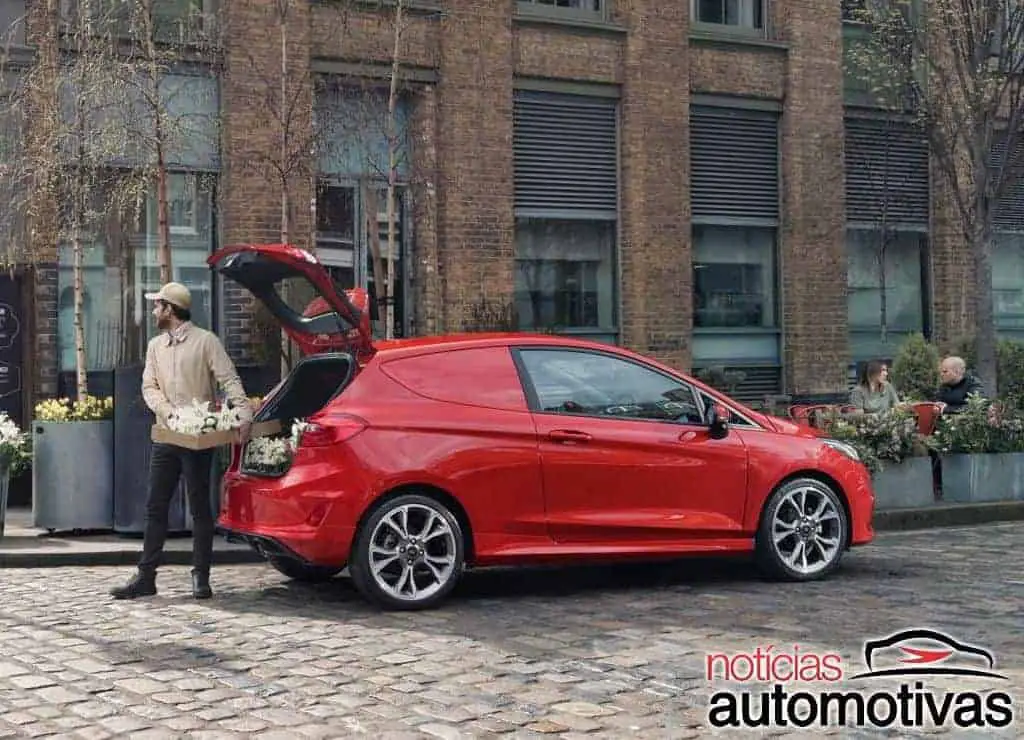 Ford-Fiesta-Van-2019-2 Ford-Fiesta-Van-2019-2 Ford Fiesta Van 2019 estreia como modelo comercial na Europa