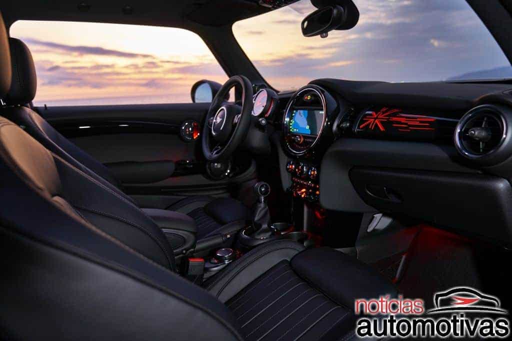 Mini Cooper 2018 chega com preços a partir de R$ 119.990