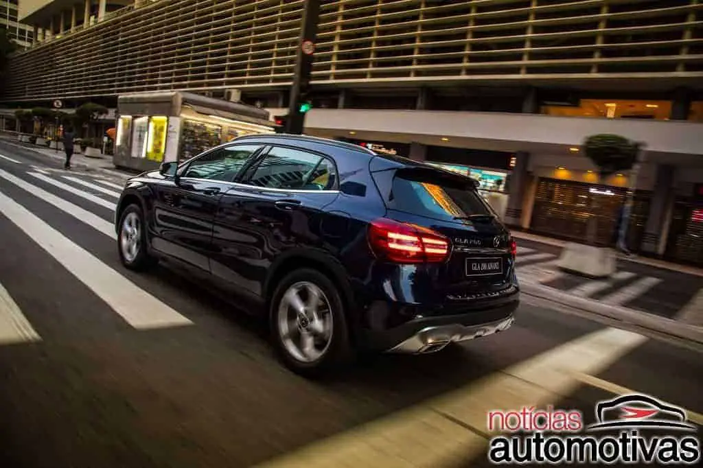 Mercedes-Benz-GLA-2018-25 Mercedes-Benz-GLA-2018-26 Mercedes-Benz-GLA-2018-28 Mercedes-Benz-GLA-2018-35 Mercedes-Benz-GLA-2018-20 Mercedes-Benz-GLA-2018-1 Mercedes-Benz-GLA-2018-2 Mercedes-Benz-GLA-2018-3 Mercedes-Benz-GLA-2018-25 Mercedes-Benz GLA 2018 recebe mudanças e parte de R$ 158,9 mil Mercedes-Benz-GLA-2018-26 Mercedes-Benz GLA 2018 recebe mudanças e parte de R$ 158,9 mil Mercedes-Benz-GLA-2018-28 Mercedes-Benz GLA 2018 recebe mudanças e parte de R$ 158,9 mil Mercedes-Benz-GLA-2018-35 Mercedes-Benz GLA 2018 recebe mudanças e parte de R$ 158,9 mil Mercedes-Benz-GLA-2018-20 Mercedes-Benz GLA 2018 recebe mudanças e parte de R$ 158,9 mil Mercedes-Benz-GLA-2018-1 Mercedes-Benz GLA 2018 recebe mudanças e parte de R$ 158,9 mil Mercedes-Benz-GLA-2018-2 Mercedes-Benz GLA 2018 recebe mudanças e parte de R$ 158,9 mil Mercedes-Benz-GLA-2018-3 Mercedes-Benz GLA 2018 recebe mudanças e parte de R$ 158,9 mil