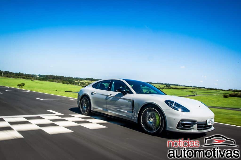 Porsche-Panamera-4-E-Hybrid-2018-8 Porsche-Panamera-4-E-Hybrid-2018-8 Porsche Panamera 4 E-Hybrid chega ao Brasil por R$ 529 mil