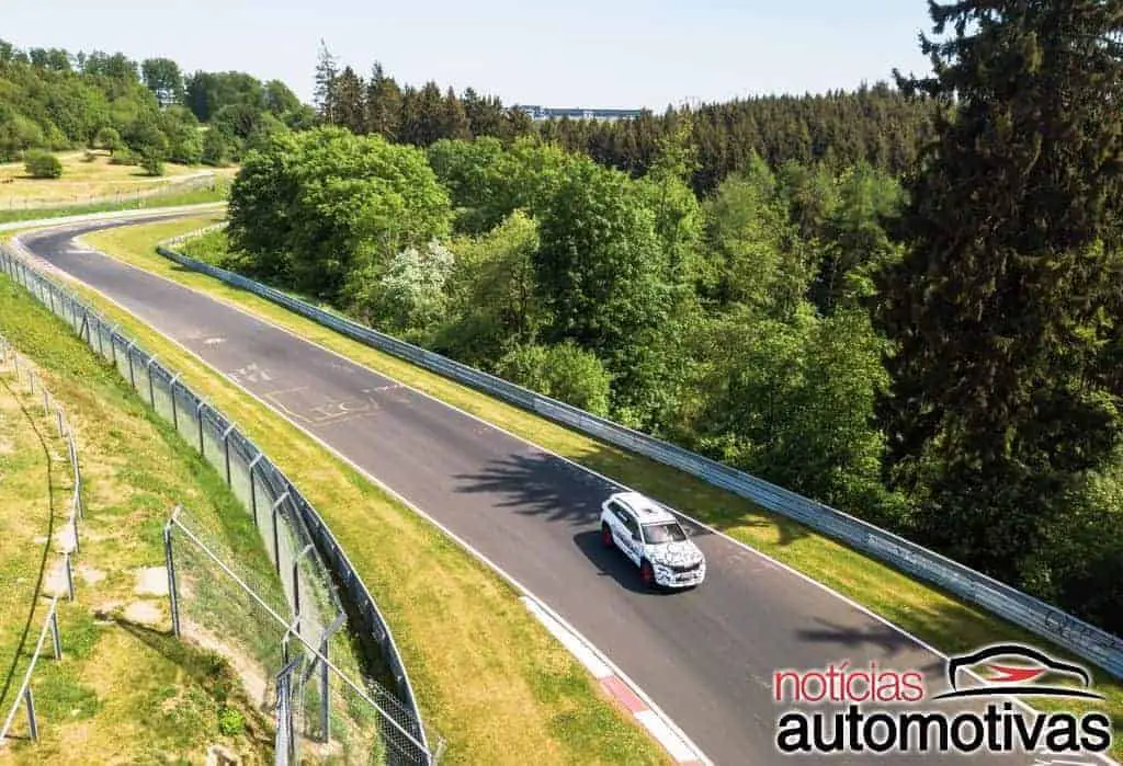 Skoda-Kodiaq-RS-em-Nürburgring-8 Skoda Kodiaq RS é o SUV de sete lugares mais rápido em Nürburgring