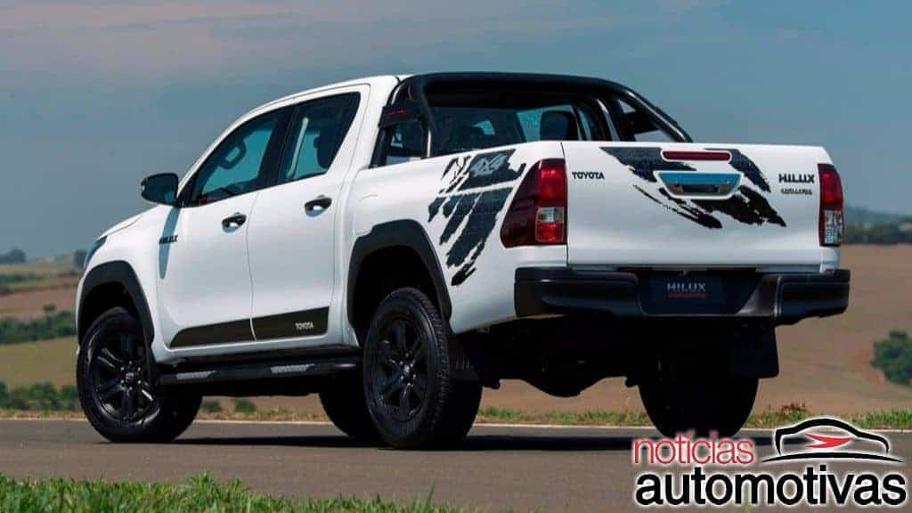 Toyota-Hilux-SR-Challenge-2018-11 Toyota-Hilux-SR-Challenge-2018-11 Toyota Hilux e SW4 2018 trazem novidades e partem de R$ 108.990