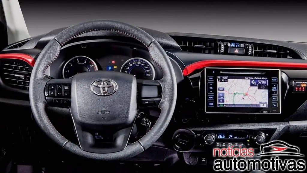Toyota-Hilux-SR-Challenge-2018-16 Toyota-Hilux-SR-Challenge-2018-16 Toyota Hilux e SW4 2018 trazem novidades e partem de R$ 108.990