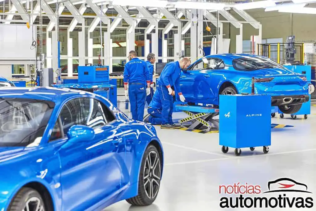 alpine-a110-produção-NA-3 alpine-a110-produção-NA-3 Alpine A110 começa produção em Dieppe e traz de volta clássico que virou brasileiro