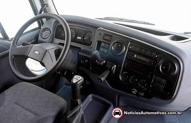Nova cabine do ford cargo 2011