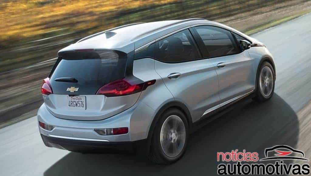 Enquanto isso, nos Estados Unidos/USA - Página 50 Chevrolet-bolt-2017-2