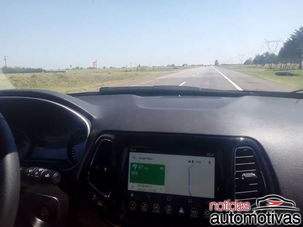 jeep-compass-argentina-29 jeep-compass-argentina-29 Jeep Compass Limited Diesel foi à Buenos Aires - Confira o desempenho do SUV
