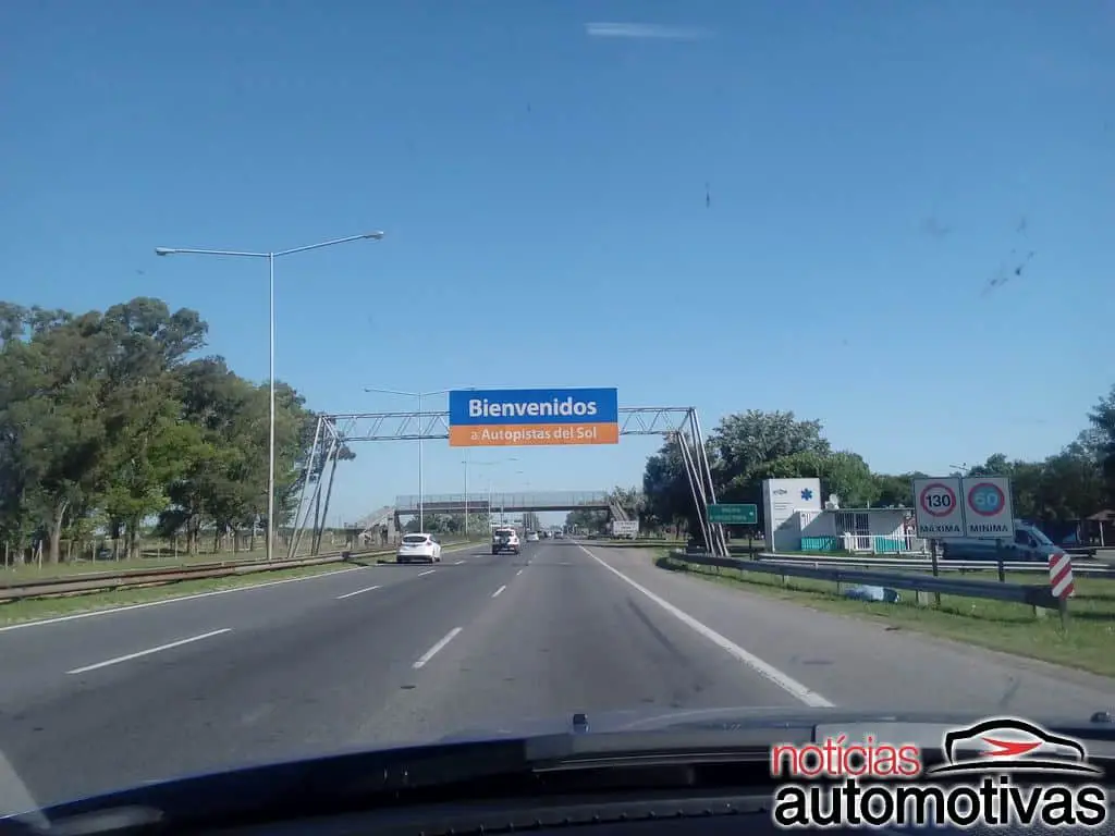 jeep-compass-argentina-29 jeep-compass-argentina-29 Jeep Compass Limited Diesel foi à Buenos Aires - Confira o desempenho do SUV