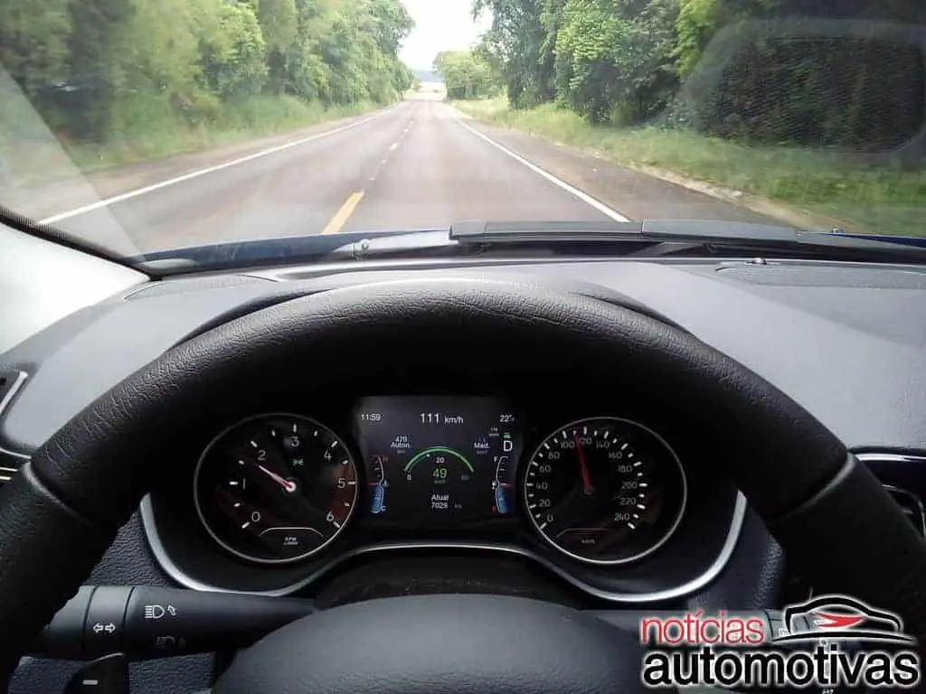 jeep-compass-argentina-29 jeep-compass-argentina-29 Jeep Compass Limited Diesel foi à Buenos Aires - Confira o desempenho do SUV