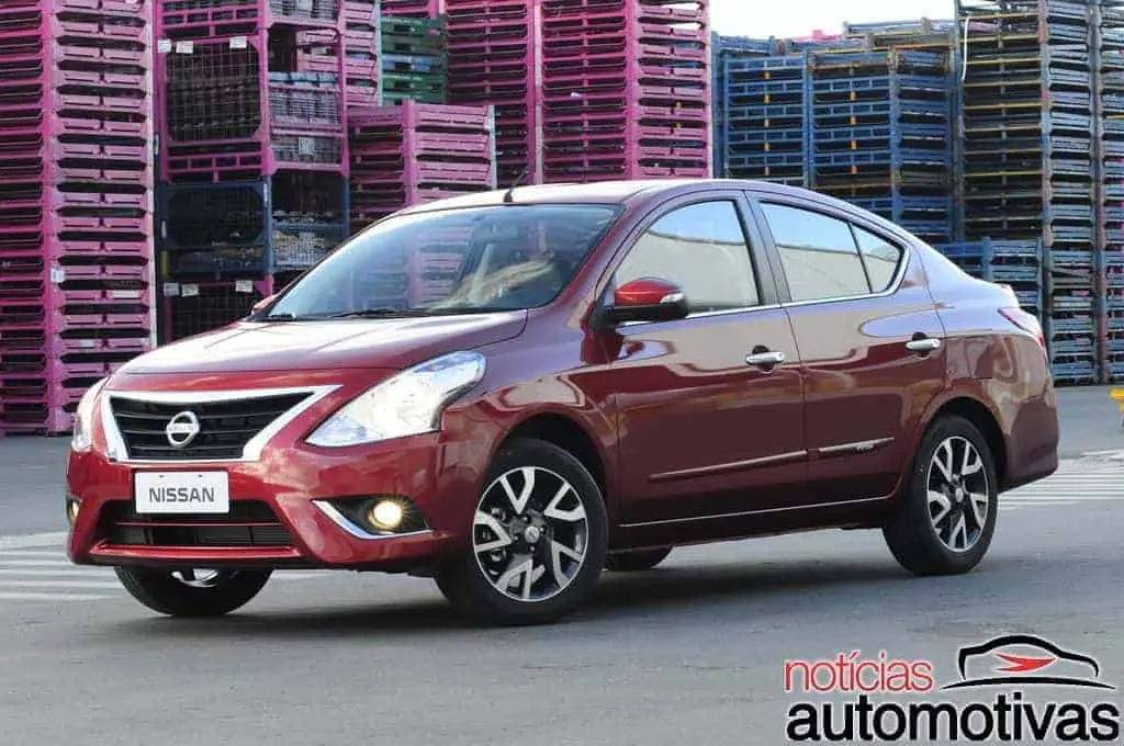 Nissan March e Versa - Página 24 Nissan-march-versa-2017-36