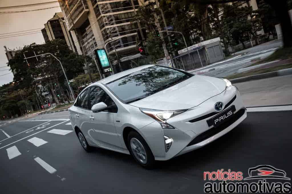 novo-toyota-prius-2016-3 Toyota Prius deve baixar de R$ 126 mil para R$ 118 mil com redução de IPI para 7%