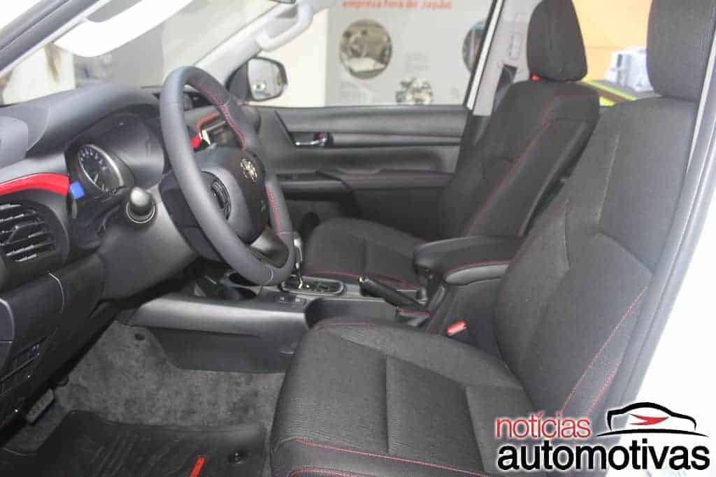 toyota-hilux-challenge-2018-NA-13 toyota-hilux-challenge-2018-NA-13 Toyota Hilux e SW4 2018 trazem novidades e partem de R$ 108.990