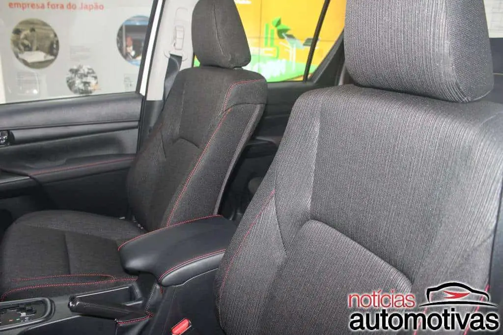 toyota-hilux-challenge-2018-NA-17 toyota-hilux-challenge-2018-NA-17 Toyota Hilux e SW4 2018 trazem novidades e partem de R$ 108.990