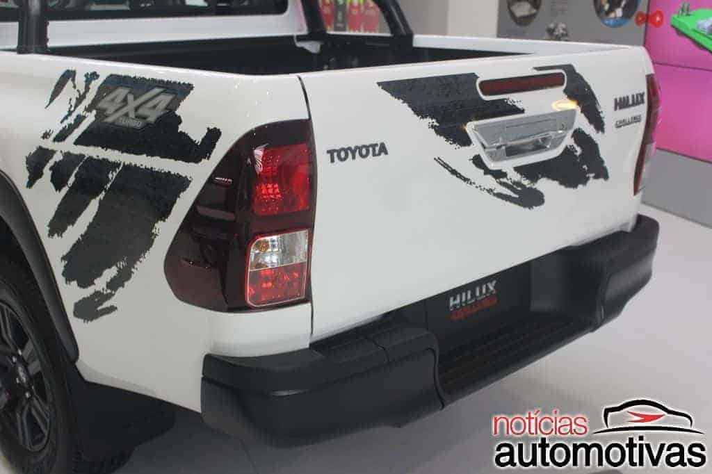 toyota-hilux-challenge-2018-NA-9 toyota-hilux-challenge-2018-NA-9 Toyota Hilux e SW4 2018 trazem novidades e partem de R$ 108.990