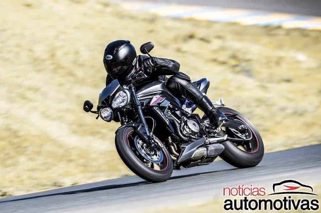 Mundo das motocicletas - Página 11 Triumph-street-triple-rs-2018-1