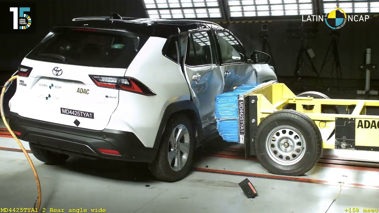 Toyota Yaris Cross + 6 Airbags