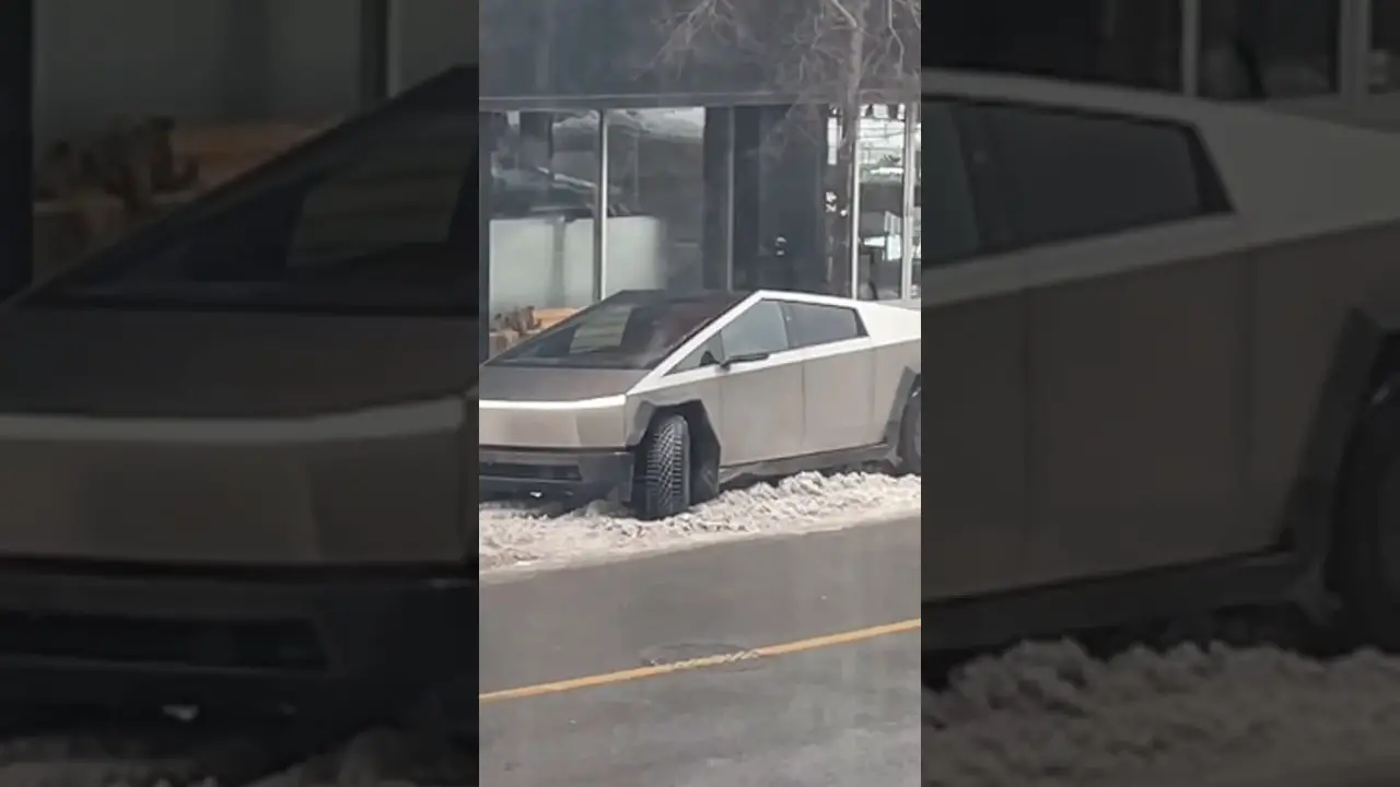 Tesla Cybertruck vs. Quebec Winter ❄️ #Cybertruck #Tesla #Winter
