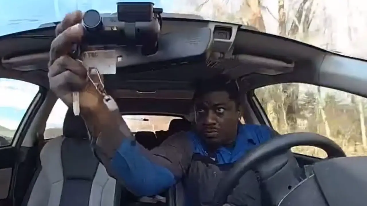 Mechanic Tampering with Dash Cam & Reckless Driving at Dealership caught on camera Ring Car Cam