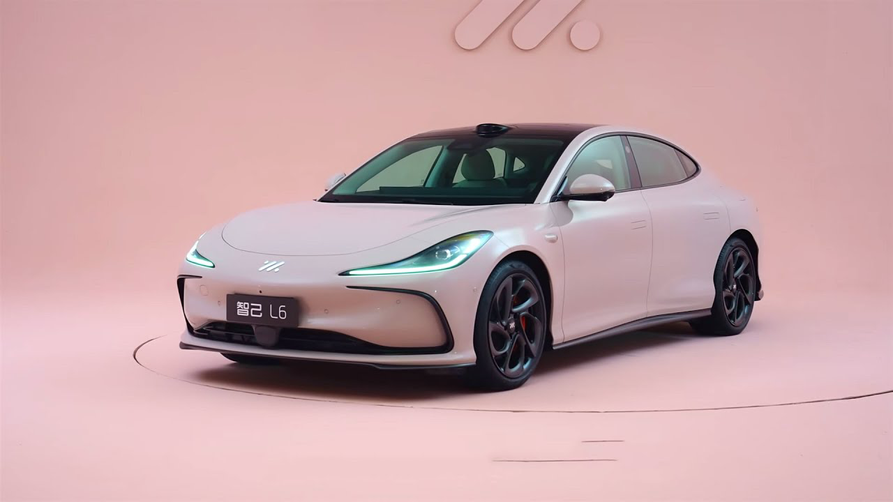 SAIC IM Motors L6 Exterior and Interior, 1,000 km range, starting at 31,800 USD